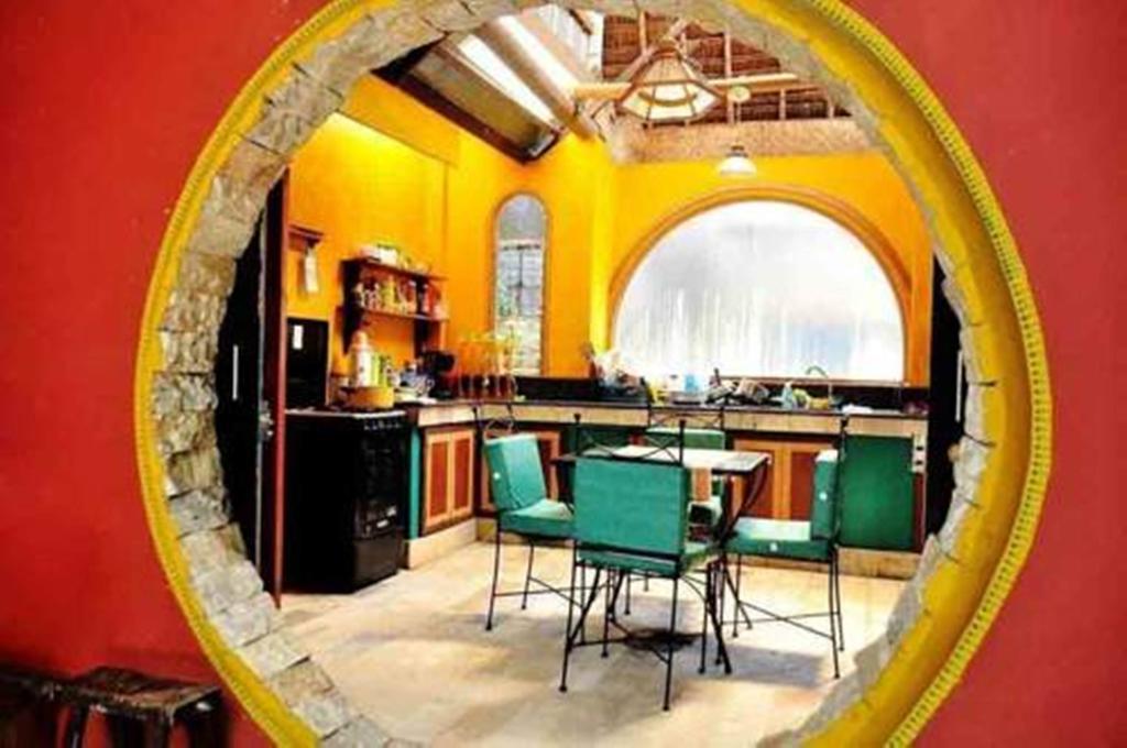 Hotel The Rabbit Hole à Balabag  Extérieur photo